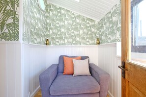 Exclusive House, Private Bathroom | Garden - Ben Shea Smart Home (Keith)