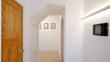 Exclusive House, Private Bathroom | Lobby