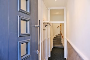 Lobby - Ben Shea Smart Home (Keith)