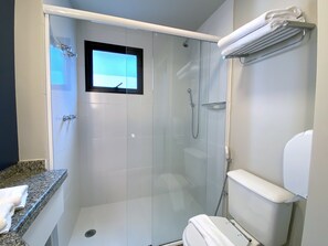 Bathroom shower - Apartamento Conforto - Itaim Bibi (São Paulo)
