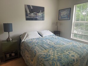 1 chambre, fer et planche à repasser, Wi-Fi gratuit, draps fournis