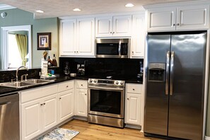 Condo, Multiple Beds, Pool Access | Private kitchen