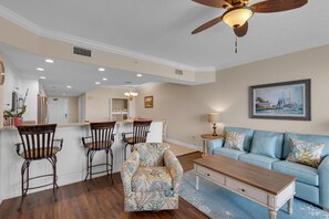 Condo, Multiple Beds, Pool Access | Living area