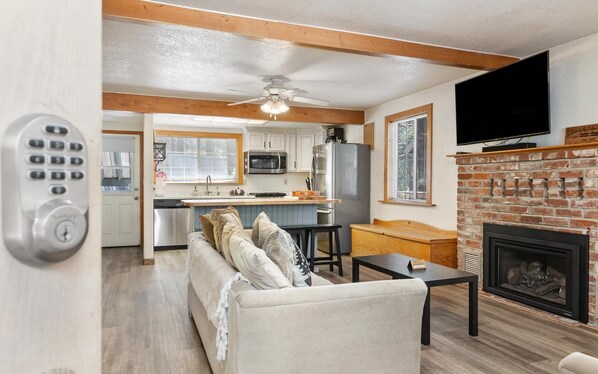 Smart TV, fireplace, foosball, table tennis