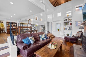 Flat-screen TV, fireplace