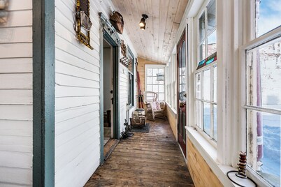 The Hummingbird House - 