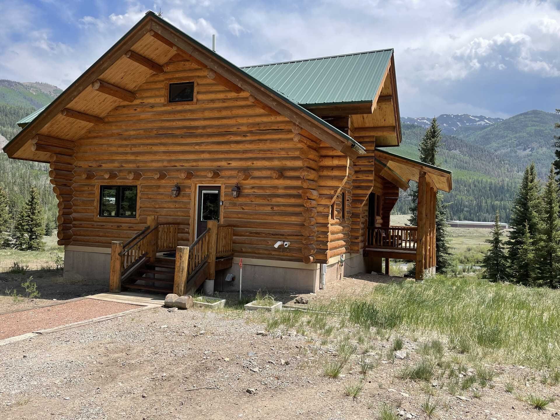 Mountain View Cabin - Beautiful Cabin Just off CR30 on the Alpine Loop - OPEN YEAR ROUND!