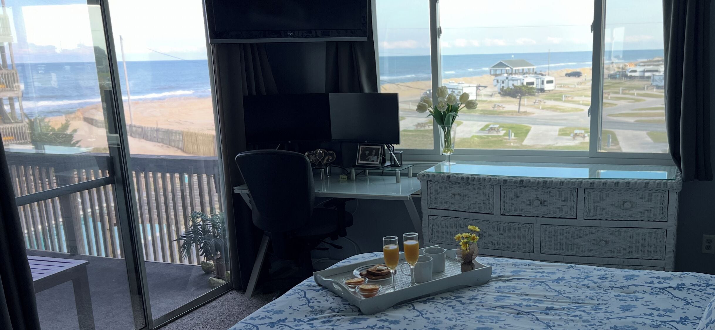 2 bedrooms, desk, iron/ironing board, travel crib