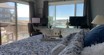 Expansive Ocean View: Luxury,  Comfort, at the Beach, Family & Budget Friendly!