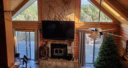 Stunning Views from 3 Level Home, Majestic Sunrise and Mountain Scapes