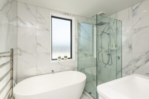 Apartment, 3 Schlafzimmer | Badezimmer
