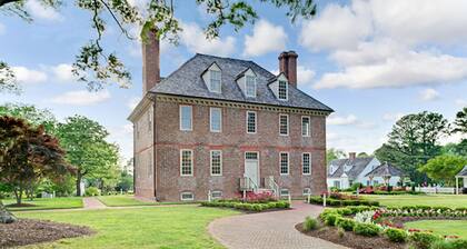 Two Bedroom Deluxe, Upstairs, Luxury Condo, Williamsburg, Virginia (2215622)