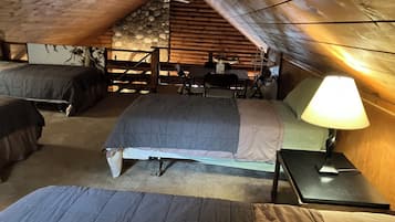 4 habitaciones, escritorio, tabla de planchar con plancha y wifi gratis