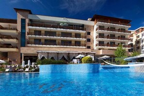 Apartment, Mehrere Betten | Pool | Außenpool