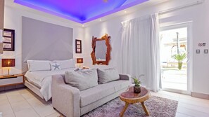 15 bedrooms, in-room safe, iron/ironing board, free WiFi