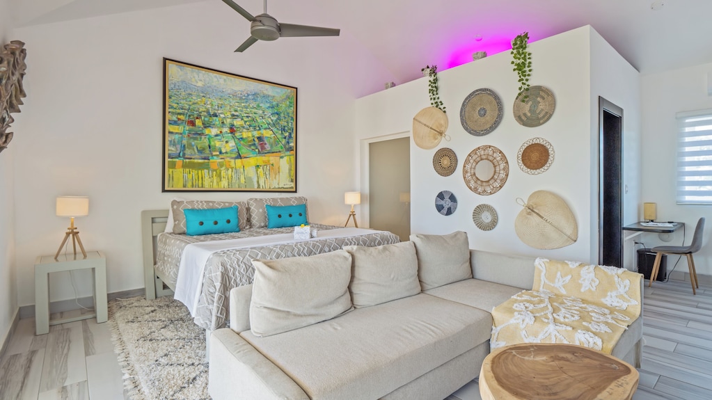 Private 14br Beachfront Resort - Sleeps 30 - Chef - Weddings Retreats - Cabarete
