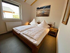 3 bedrooms - N7 House with terrace and garden by the North Sea (Eckwarderhörne)