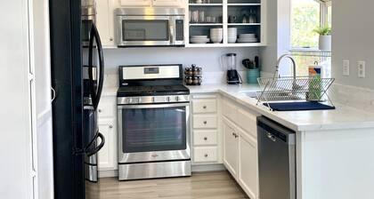Casa M’Valle 5min to Lake Perris, hospitals w/Rv prkn