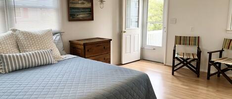 4 عدّة غرف نوم ومكواة/لوح كي وسرير سفر وواي فاي