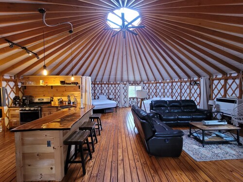 Private Luxury Yurt 20 Wooded Acres Pet-Friendly