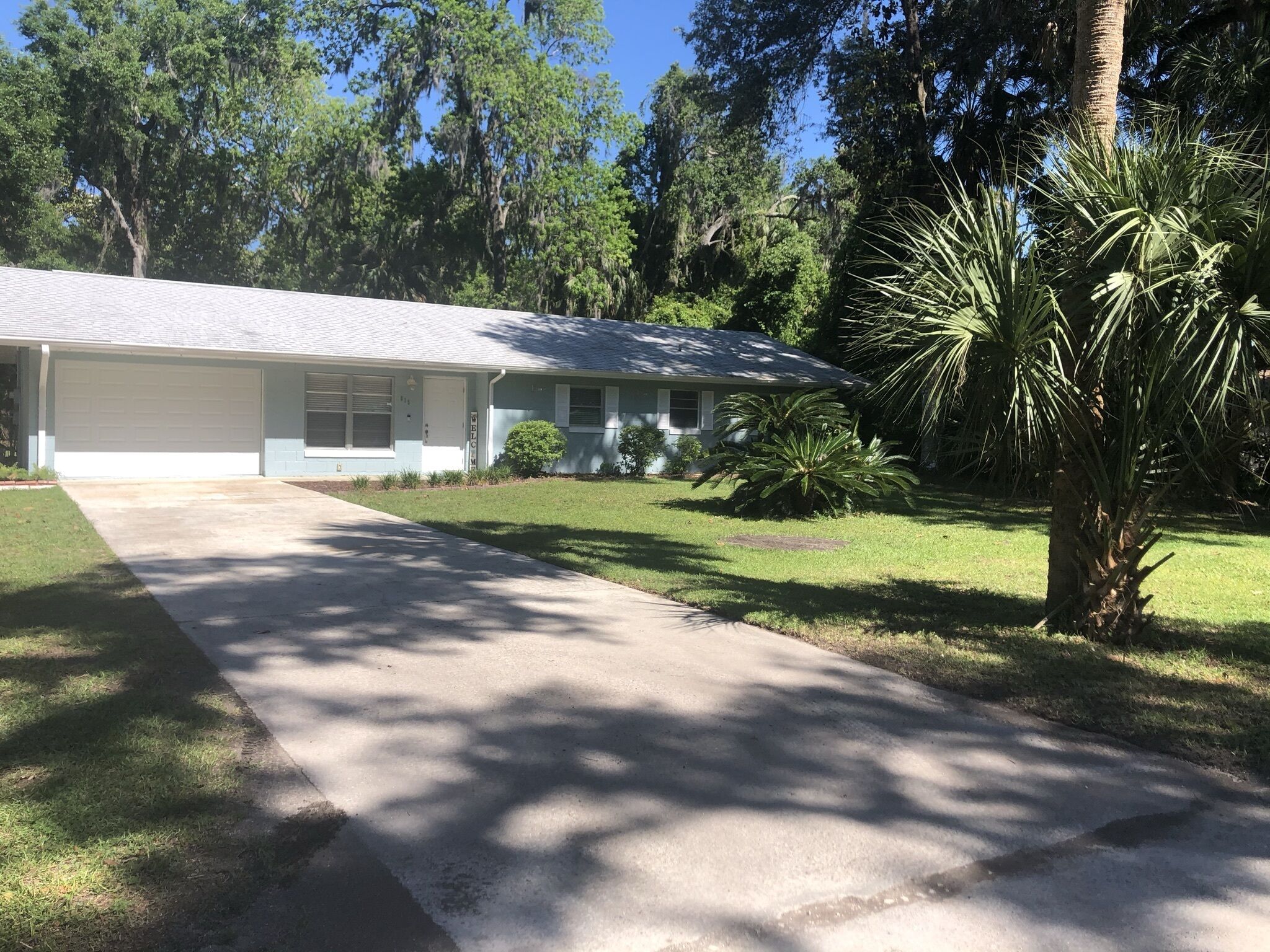 Hidden gem in Crystal River with everything needed for a PERFECT vacation.
