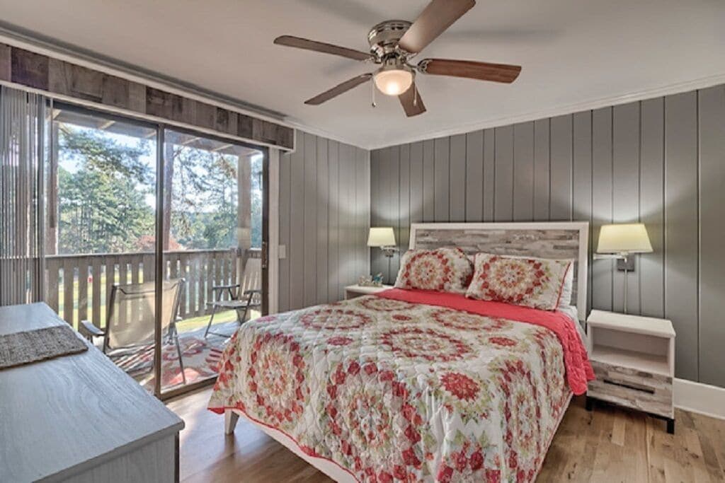 2 habitaciones, tabla de planchar con plancha y wifi gratis 