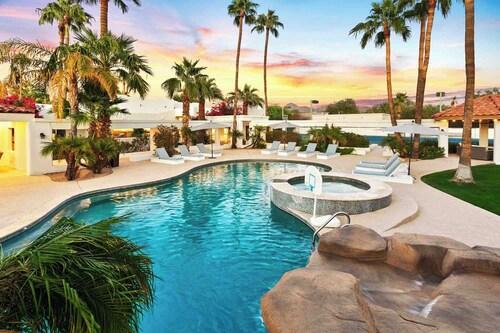 SWSS Celebrity Hideaway: Seen on TV: Sport/Game Court, Pool, Hot Tub, Chef’s Kitchen, water slide...