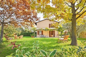 Property grounds - VILLA ROSMARINO - with a very huge garden (Lazise)