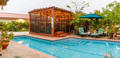 Casa 1- 3 bedrooms, 2 baths,  The 2000 sq. ft. Luxury Suite sleeps 6