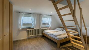 3 sovrum, strykjÀrn/strykbrÀda, gratis wi-fi och sÀngklÀder