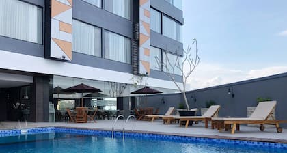 Zenith Premiere Hotel Baubau