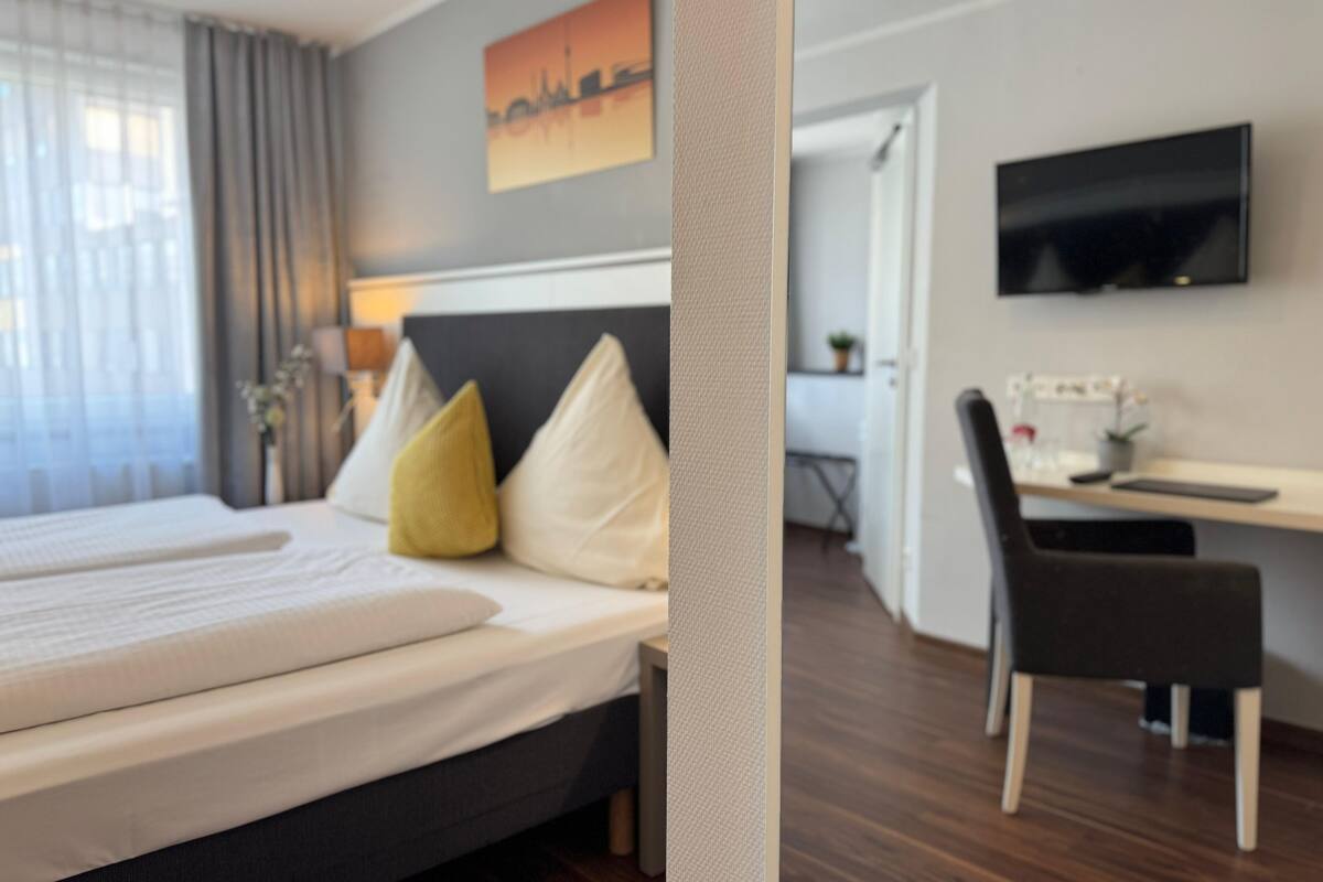1 bedroom, premium bedding, in-room safe, individually decorated
