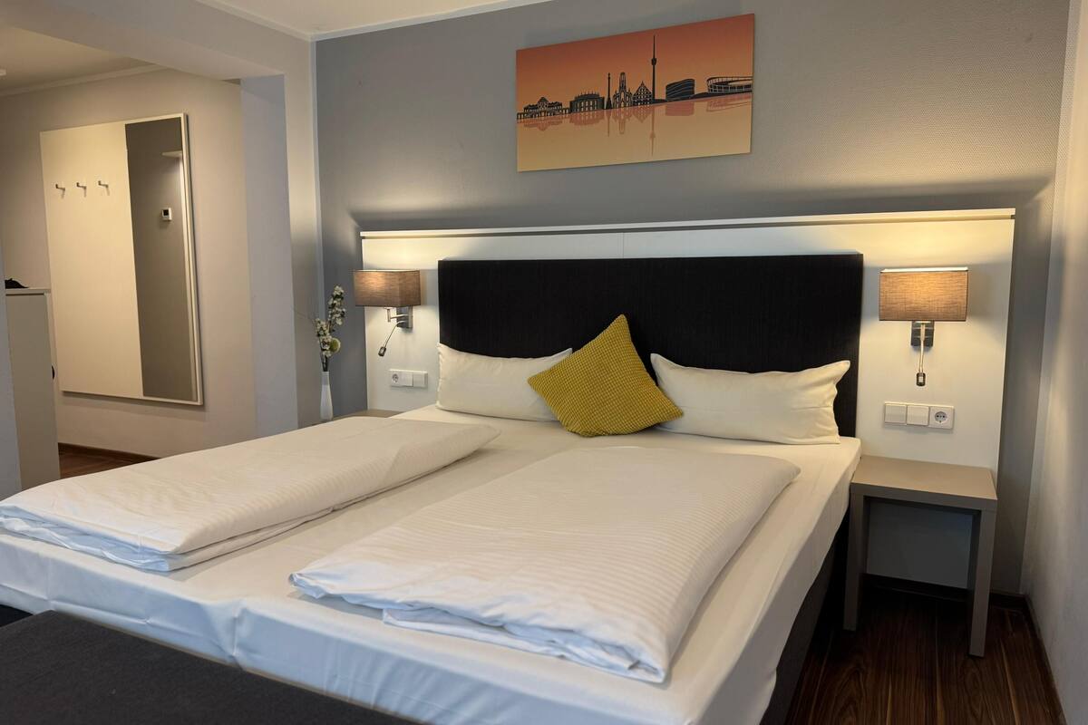 Superior Studio Suite | 1 bedroom, premium bedding, in-room safe, individually decorated