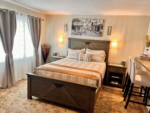 1 bedroom, iron/ironing board, free WiFi, bed sheets - Your Most Romantic and Peaceful Getaway  (El Sobrante)