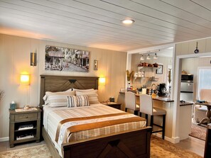 1 slaapkamer, een strijkplank/strijkijzer, gratis wifi, beddengoed