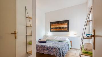 2 soverom og sengetøy