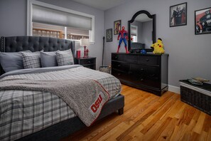 3 bedrooms, iron/ironing board, free WiFi