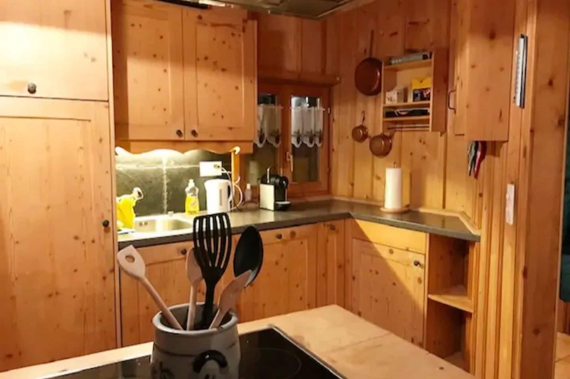 Kühlschrank, Ofen, Herdplatte, Geschirrspüler