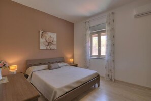 3 bedrooms, travel cot, free WiFi