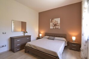 3 chambres, lit de bébé portatif, accès au Wi-Fi (inclus)