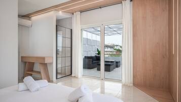 Vila | 4 quartos, escrivaninha, espaço de trabalho para notebook