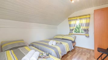 Family House, 5 Bedrooms, Balcony (Pool House Klara With Sauna) | 5 bedrooms