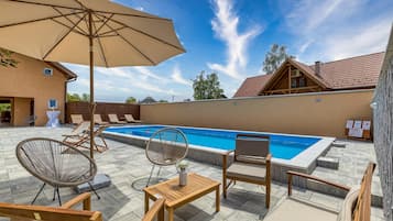 Seasonal outdoor pool