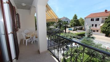 Apartment, 2 Bedrooms, Non Smoking, Balcony | Balcony
