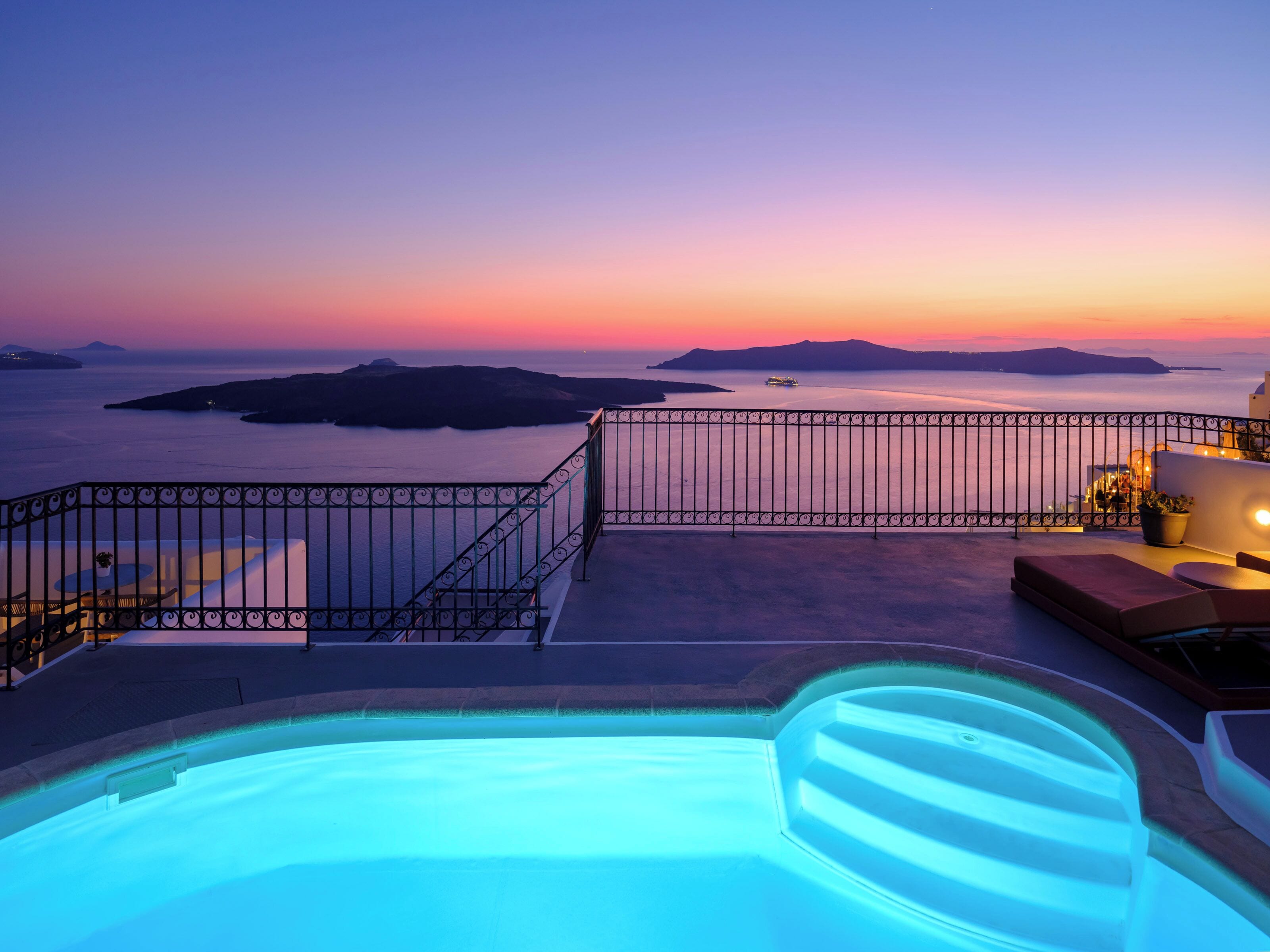 Seasonal outdoor pool