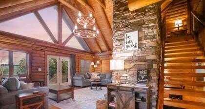 Stunning Log Cabin Getaway North of Nashville