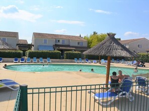 Pool - Charming 3-Room House, Sleeps 6, Terrace, Pool, Pet-Friendly, Vallon-Pont-d'Arc (Vallon-Pont-d'Arc)
