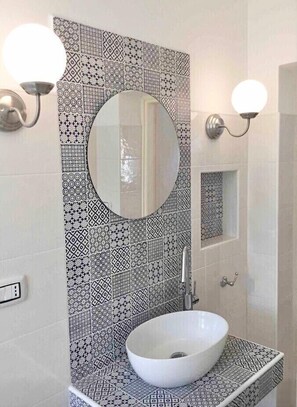 Regadera y bidet 