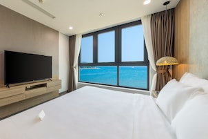 Nguyen Gia Suite | Beach/ocean view