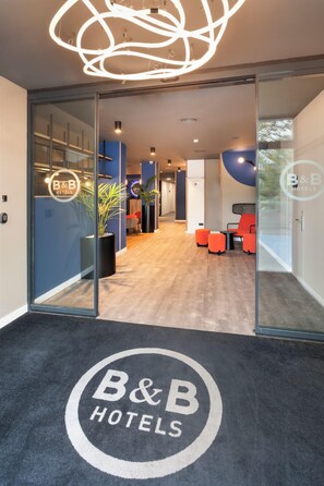 Front of property - B&B Hotel Barcelona Rubi (Rubi)